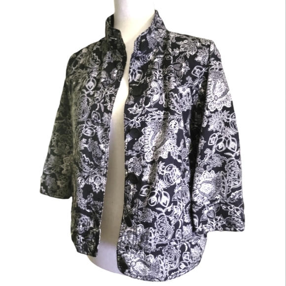Asian-Inspired Cotton Linen Jacket with Two Pockets and 3/4 Sleeves, size SP - Picture 8 of 11